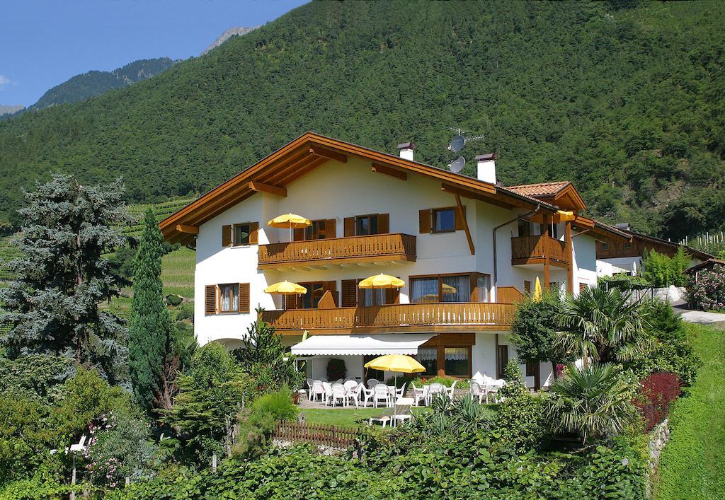 Garni Lichtenberg Pension Algund Buitenkant foto